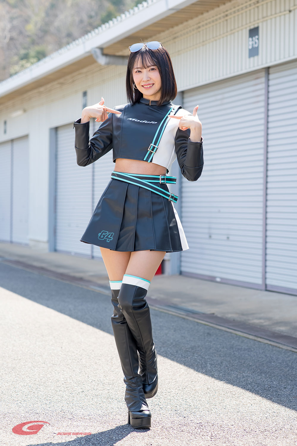 根岸 しおり