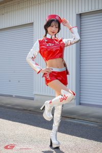 西井 綾音