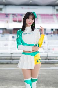 村上 楓