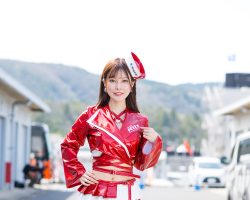 藤白 ちらり(ふじしろ ちらり)/R'Qs Attendant