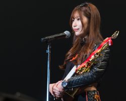 レースアンバサダーアワードを受賞した日南まみさん