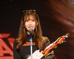 レースアンバサダーアワードを受賞した日南まみさん