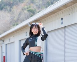 根岸しおり